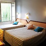 Hotell Logis & Restaurant Le Cheval Blanc Et Clovis