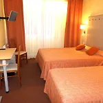 Logis & Restaurant Le Cheval Blanc Et Clovis 3* Vouillé