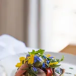 Hotell Logis & Restaurant Le Cheval Blanc Et Clovis 3*