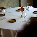 Logis & Restaurant Le Cheval Blanc Et Clovis 3*