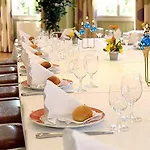 Logis & Restaurant Le Cheval Blanc Et Clovis