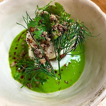 Logis & Restaurant Le Cheval Blanc Et Clovis 3*