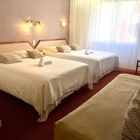 Logis & Restaurant Le Cheval Blanc Et Clovis Hotel Vouille (Vienne)