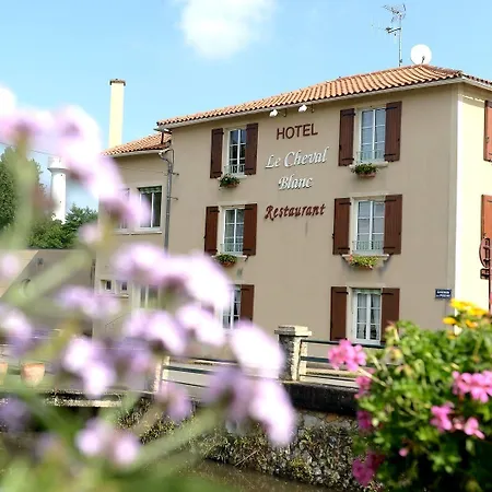 Logis & Restaurant Le Cheval Blanc Et Clovis