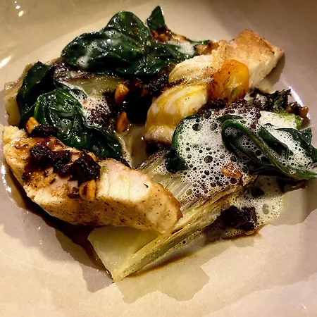 فندق Logis & Restaurant Le Cheval Blanc Et Clovis Vouillé