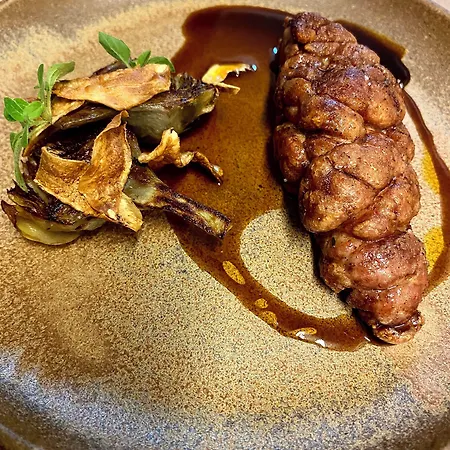 Logis & Restaurant Le Cheval Blanc Et Clovis فندق Vouillé