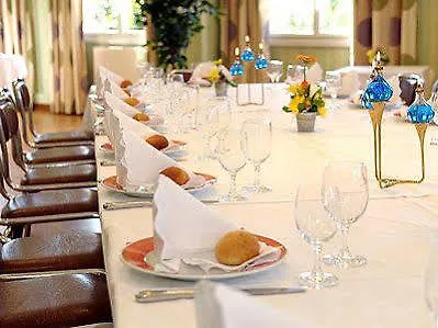 Logis & Restaurant Le Cheval Blanc Et Clovis