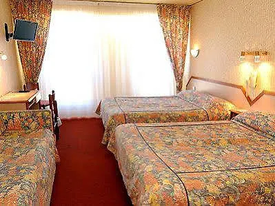 Logis & Restaurant Le Cheval Blanc Et Clovis