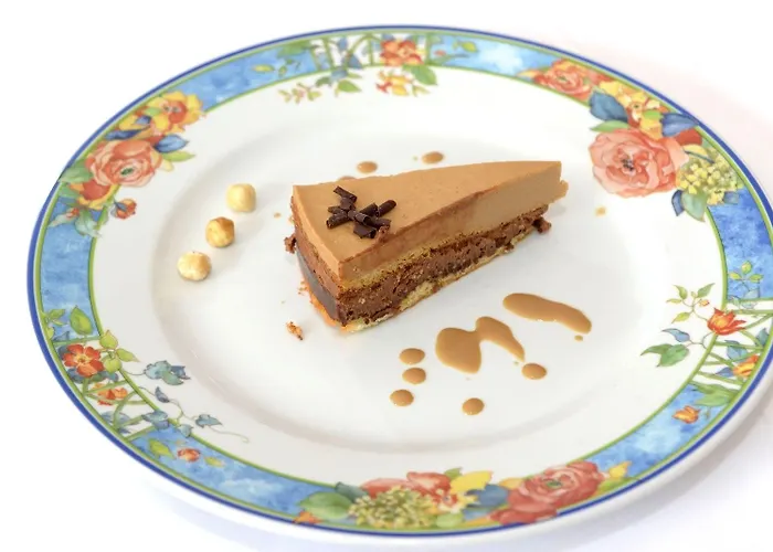 酒店 Logis & Restaurant Le Cheval Blanc Et Clovis 武耶